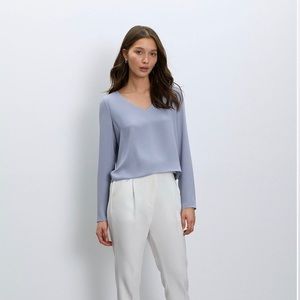 NWT aritzia babaton Murphy blouse